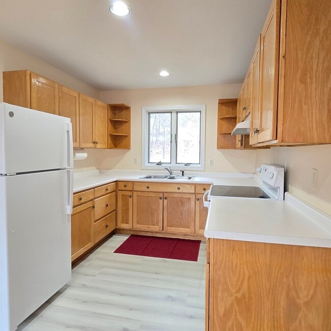 Photo - 126 Range Rd