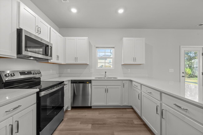 186 Citadel Dr