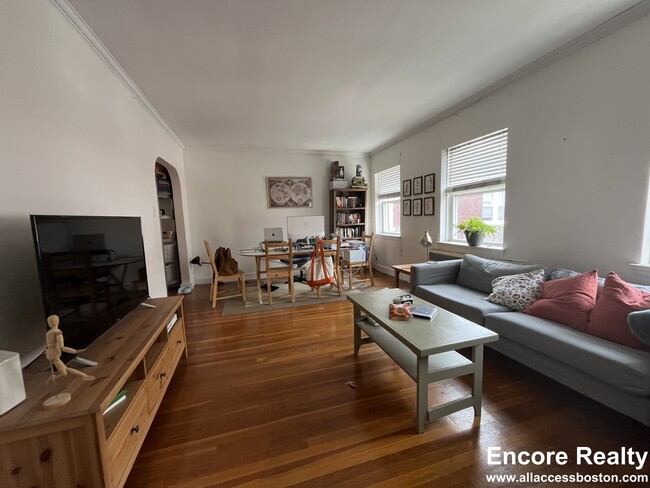Photo - 20 Fairbanks St Unidad 8