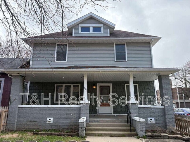 Building Photo - 409 W Washington St