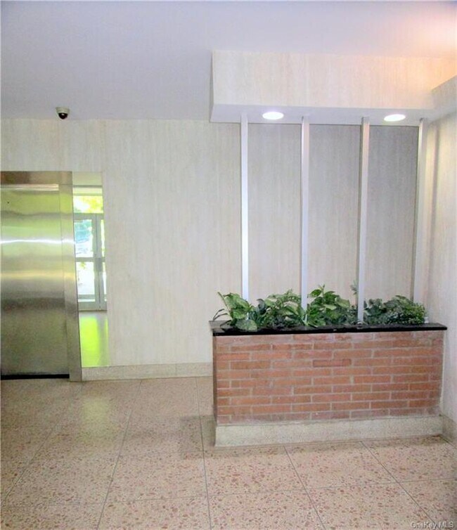 123 Valentine Ln Apartment Unit 3F Yonkers, NY