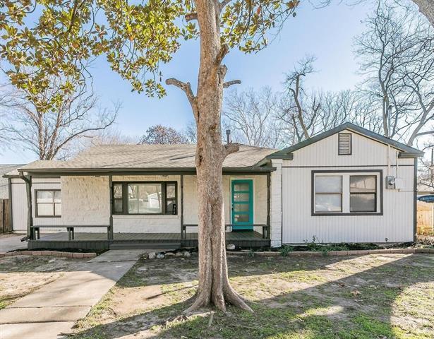 Building Photo - 405 S Brazos St Rental