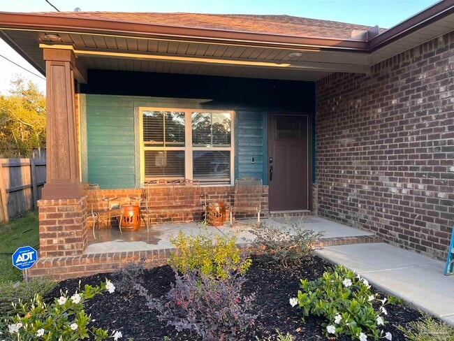 Building Photo - 3034 N 20th Ave