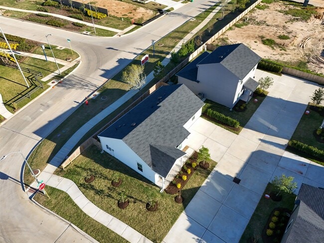 Photo - 30503 Bladnoch Ln