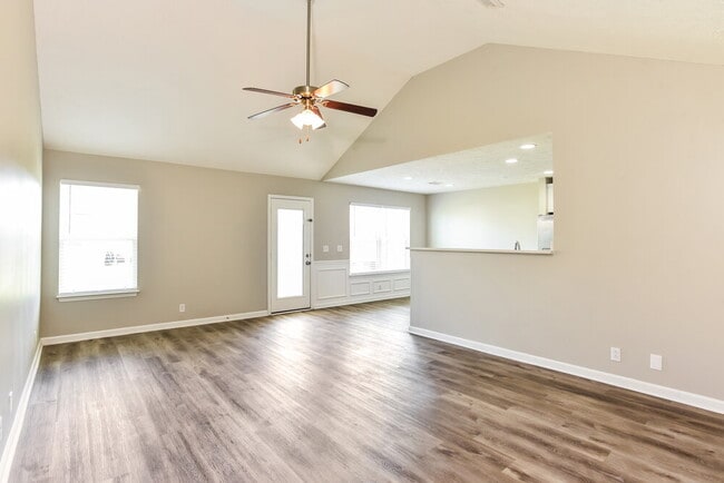 Photo - 1711 Bellamy Ln