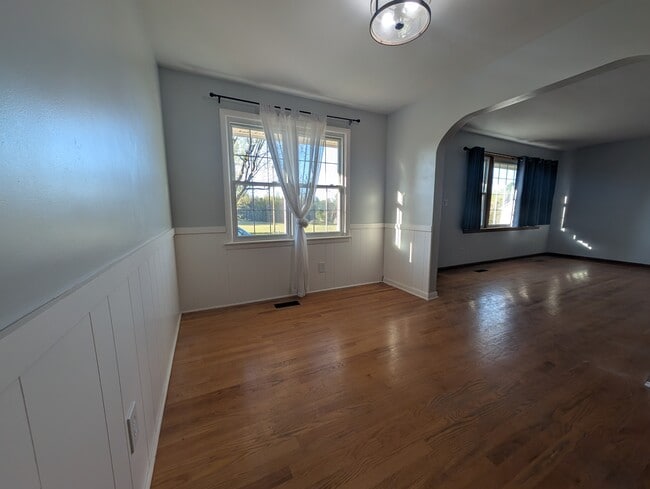 Photo - 6138 Village Hwy