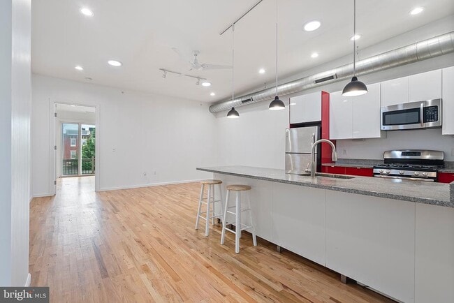 Building Photo - 1215 N Hancock St Rental