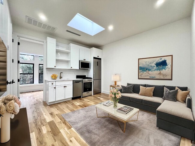 Photo - 22 Revere Pl Unit 2