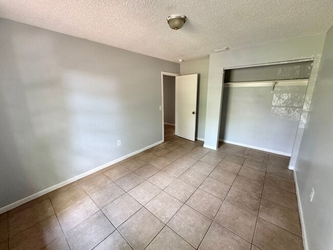 Photo - 911 N Iowa Ave Unit 911 N Iowa Ave Apartment 2