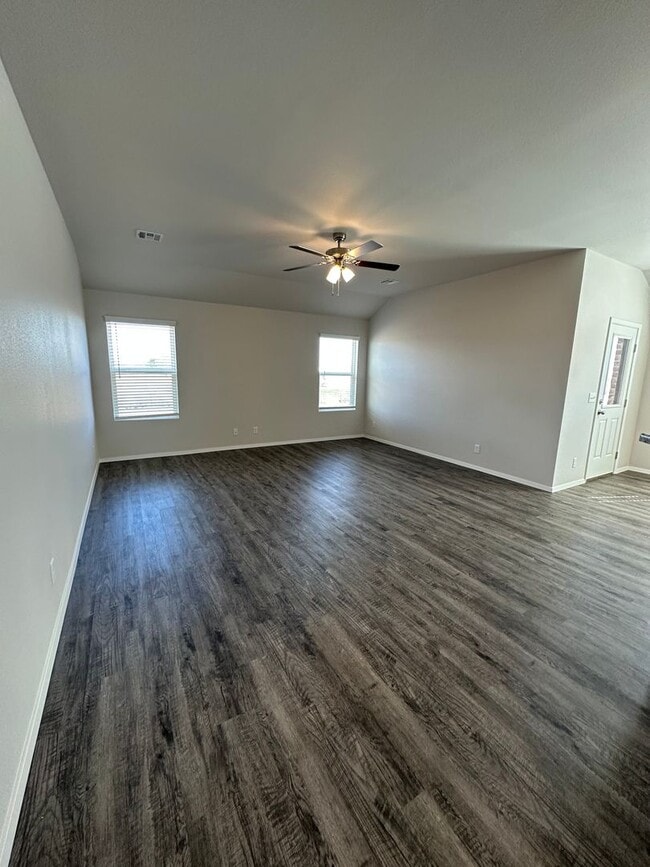 Photo - Now Preleasing Beautiful 3-Bedroom Home in Broken Arrow