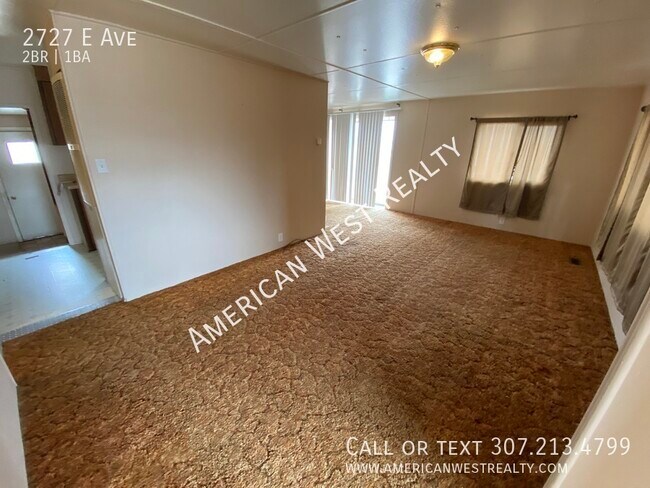 Photo - 2727 E Ave-
