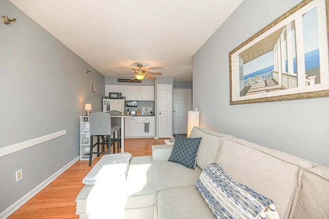 Photo - Hampton NH Unit 418