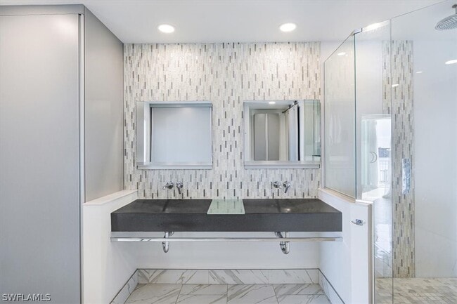 Building Photo - 4975 Bonita Beach Rd SE Unit 106