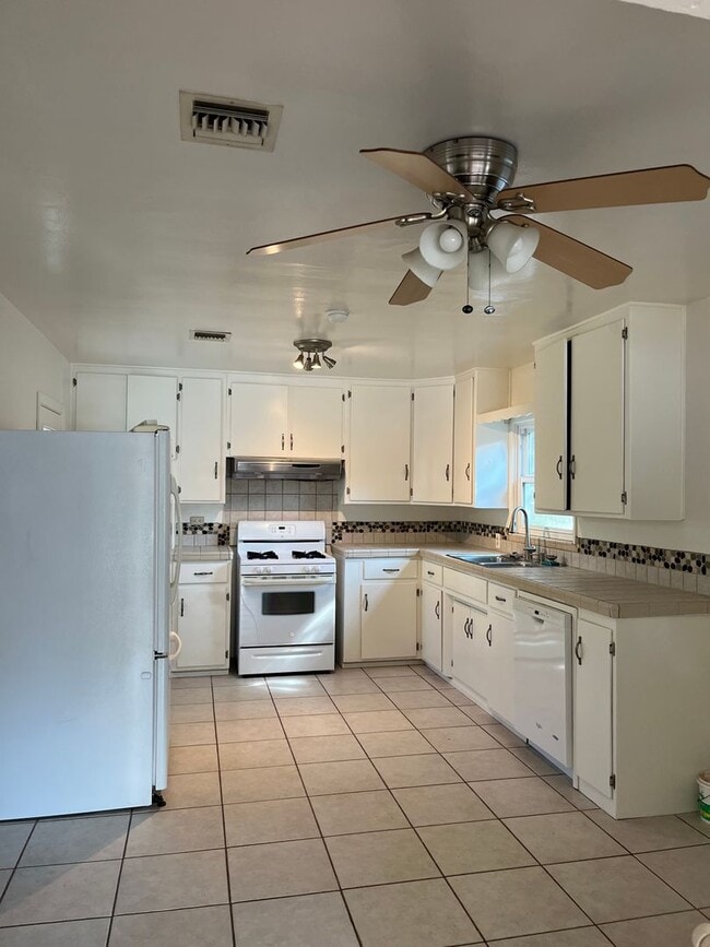 Photo - Lovely Single Story Home