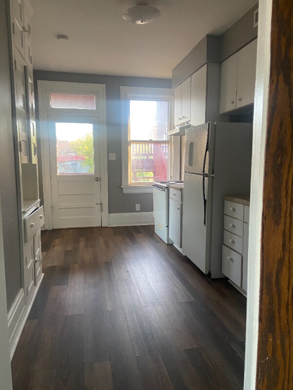 Photo - 283 Park Ave W Unit 3