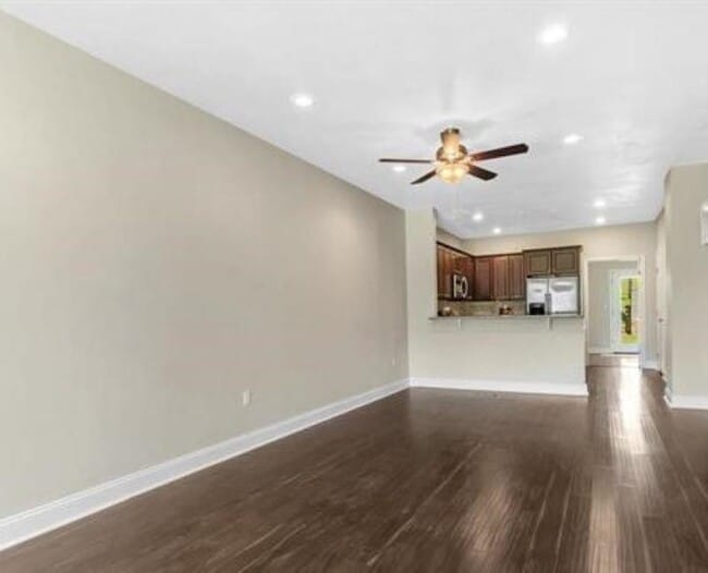 Photo - 1974 Midyette Rd Unit 1211