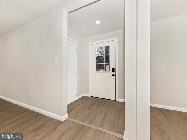 Photo - 40397 Charles Town Pike