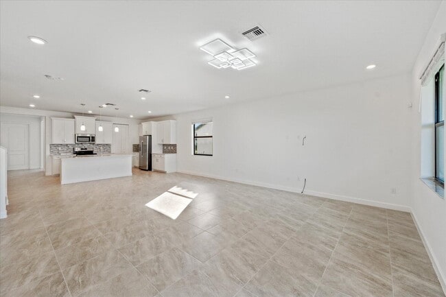 Photo - 1321 Whitcombe Dr