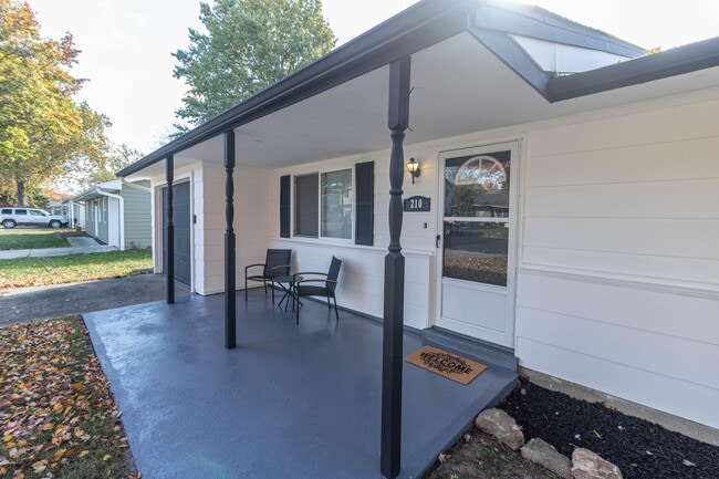 Photo - 210 W El Cortez Dr