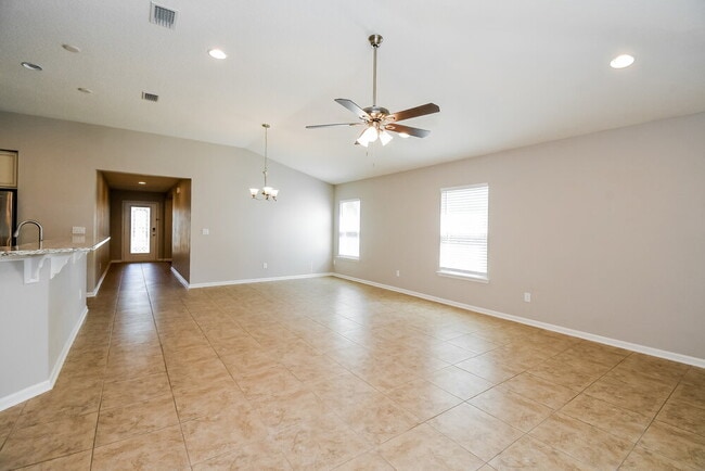 Photo - 76802 Timbercreek Blvd