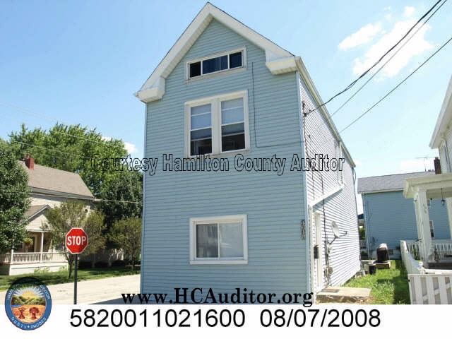 Building Photo - 4618 Sullivan Ave Unit 2