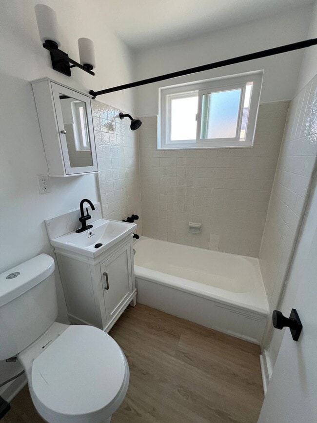 Photo - 57th Avenue Unidad 3