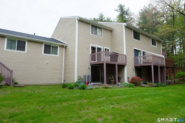 Photo - 17 Wiggins Farm Dr Unit C