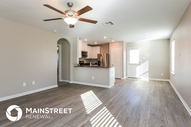 Photo - 28041 Irving Dr