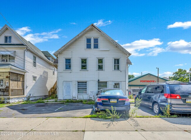 Photo - 1149 Luzerne St