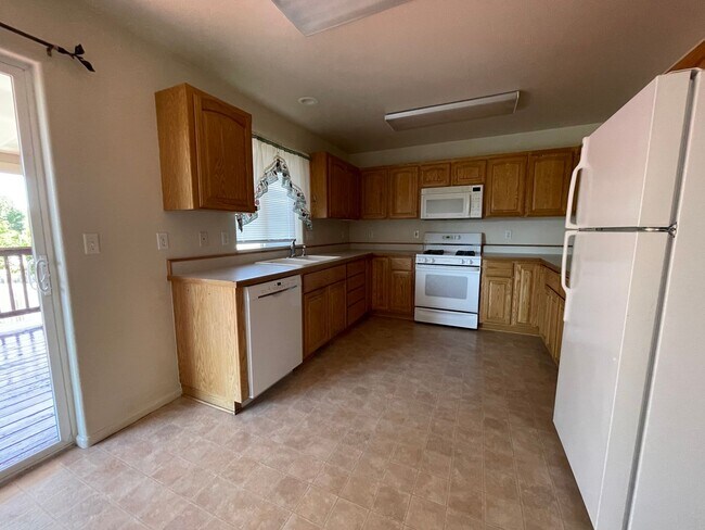 Photo - 3 bedroom house with garage