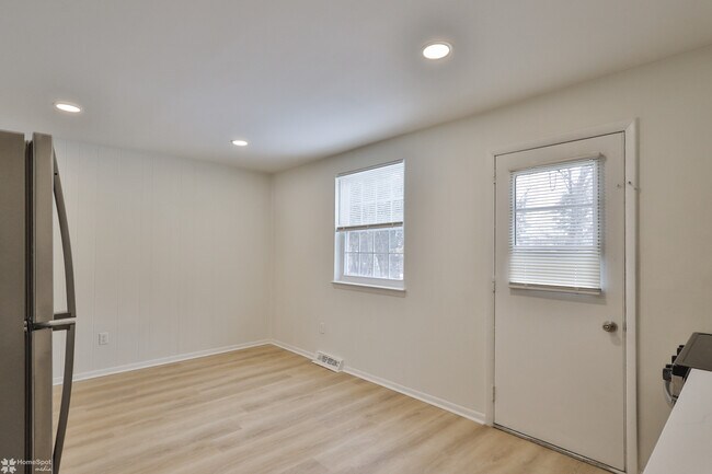 Photo - Pine Grove Townhomes