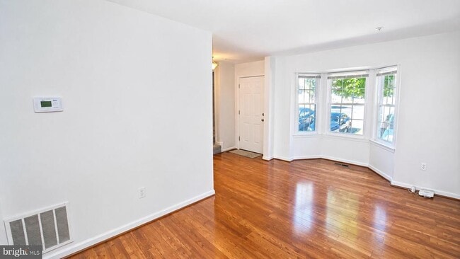 Building Photo - 1660 Willowwood Ct
