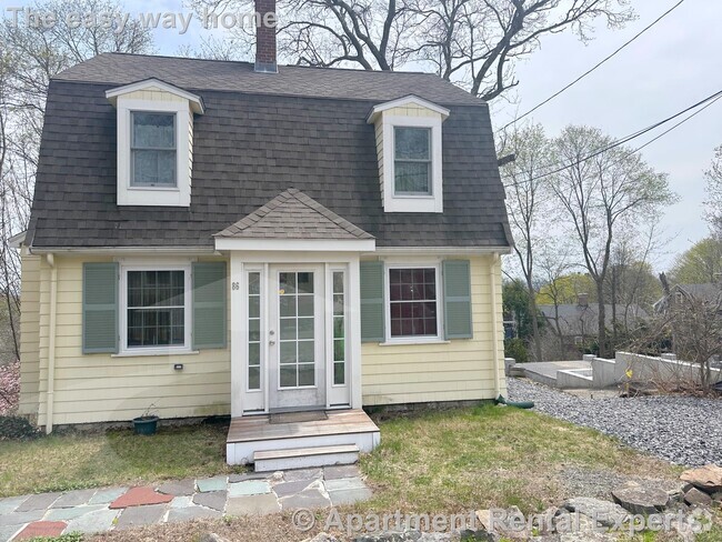 Building Photo - 86 Coolidge Rd Rental