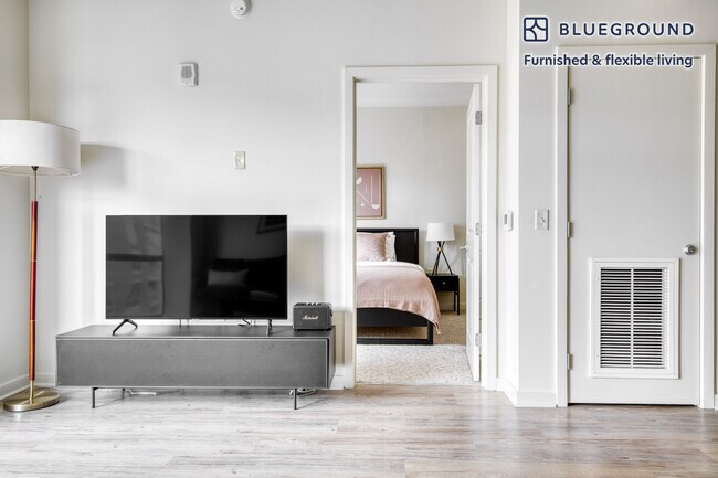 Photo - 1128 N Irving St Unidad SI FL4-ID465