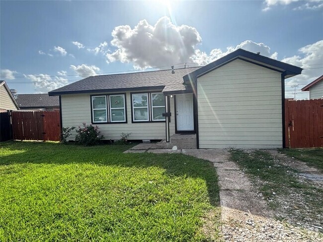 Building Photo - 1210 Dacus Dr Rental