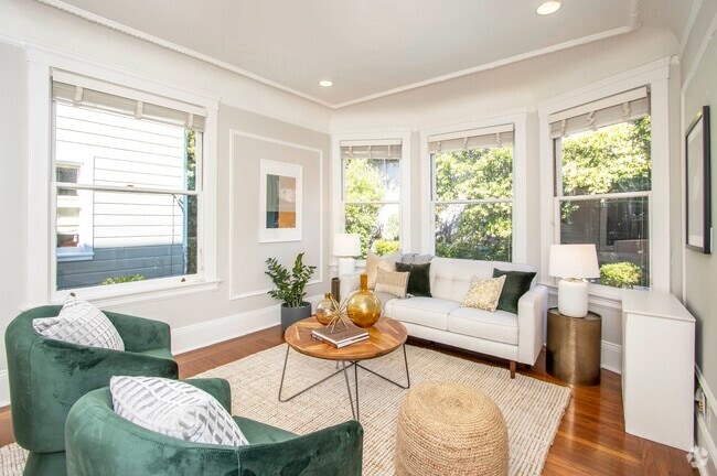 Building Photo - 2760 Sacramento St Unit 3 Rental