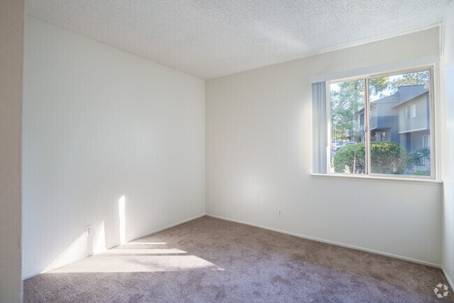 2BR, 1.5BA - 993SF - Bedroom