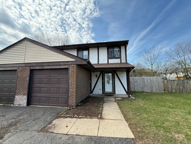 Building Photo - 4564 Whitney Dr