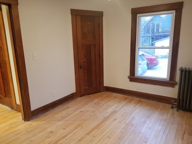 Main Bedroom - 2045 E Washington Ave Unit 1