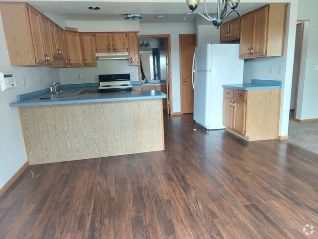 Building Photo - 501-503 Stonegate Drive Unit 501 Stonegate Drive Rental