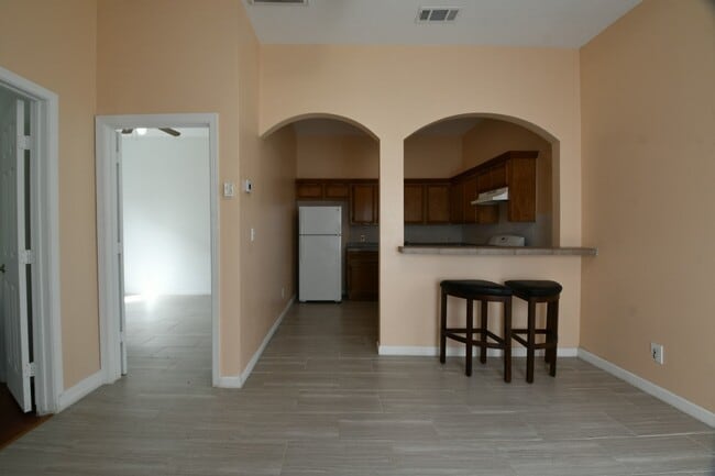 Photo - 5817 Gaston Unit B