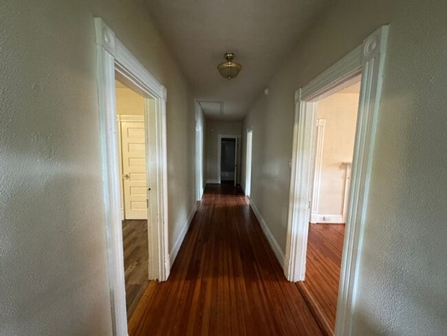 Photo - Charming 2 Bedroom Bungalow