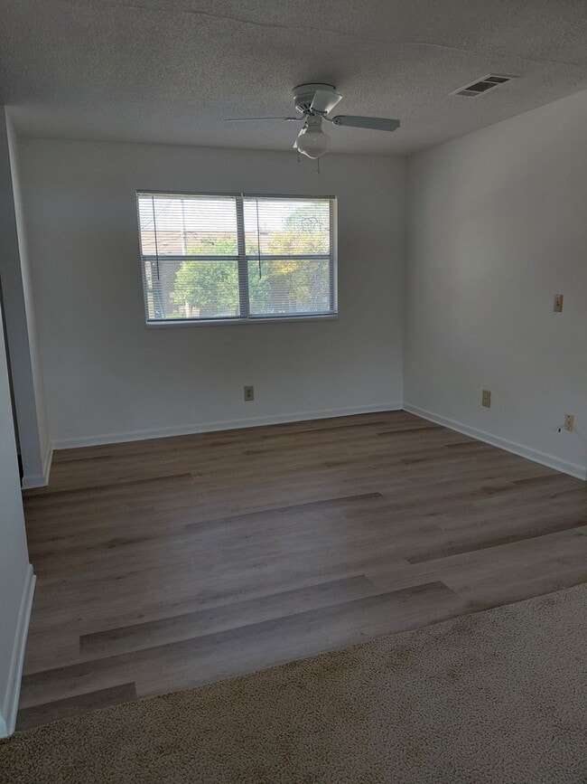 Azalea Apartments