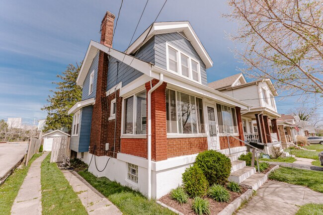 Photo - 2828 Norwood Ave House