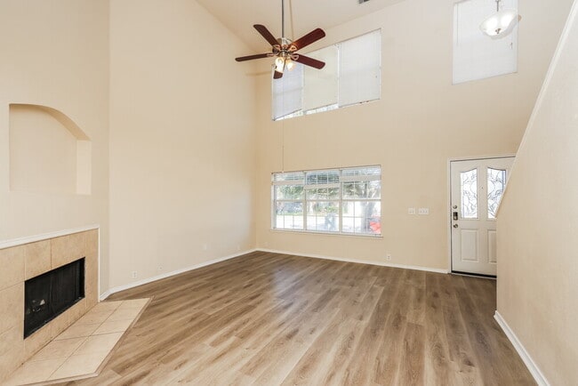 2304 Eagle Mountain Dr