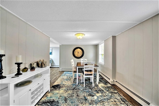 Photo - 18 School St