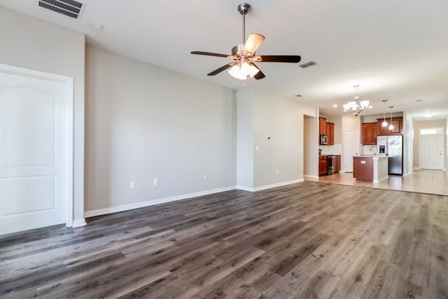 Photo - 11622 Lake Blvd