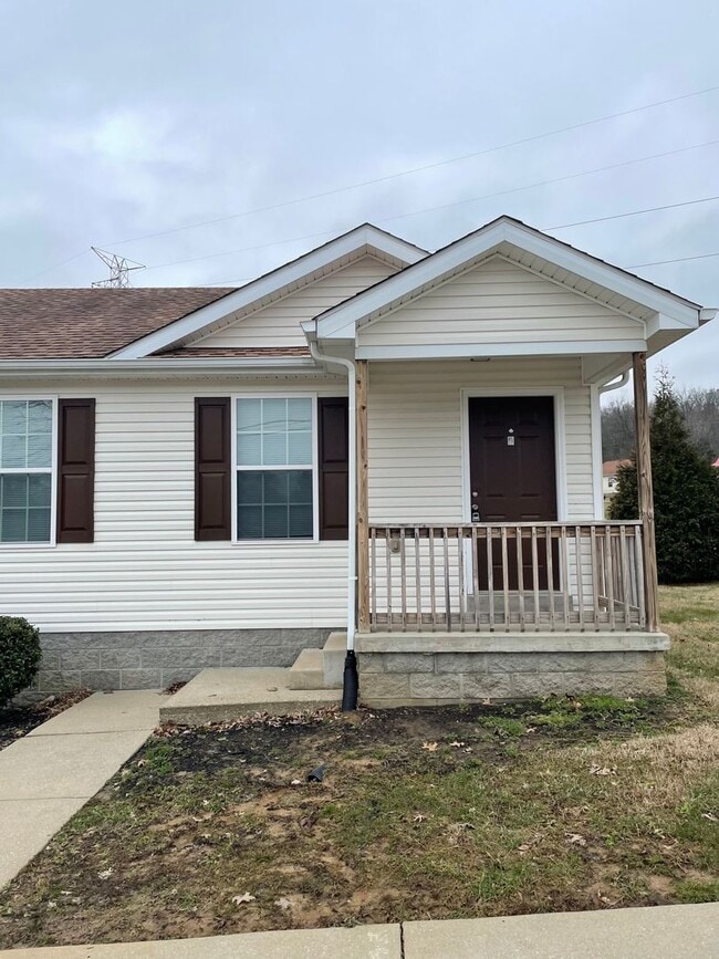 Building Photo - Lower Stone Apartments Unit 393B