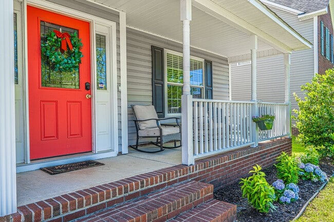 Photo - 191 Trenton Pl