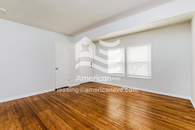 Photo - 670 Stoneykirk Dr